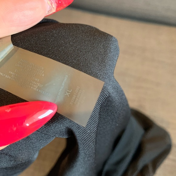 Victoria Secret bikini bottom - Picture 4 of 4